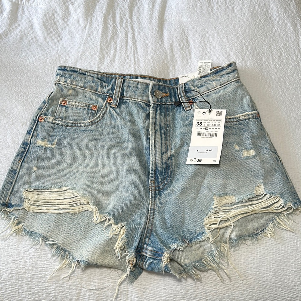 Zara high rise shorts size 6